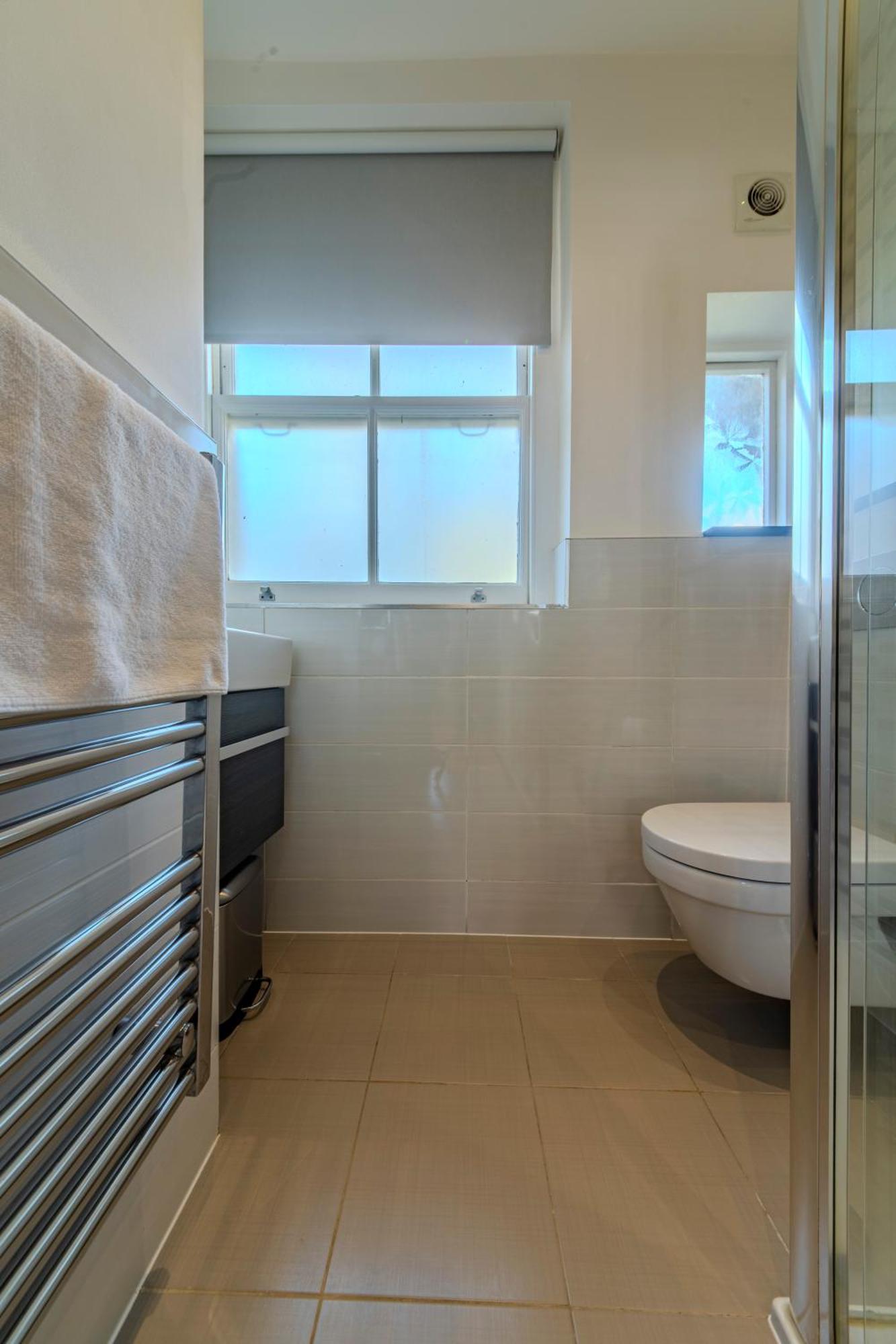 Soho - Piccadilly Circus Modern One Bedroom Flat * Londra