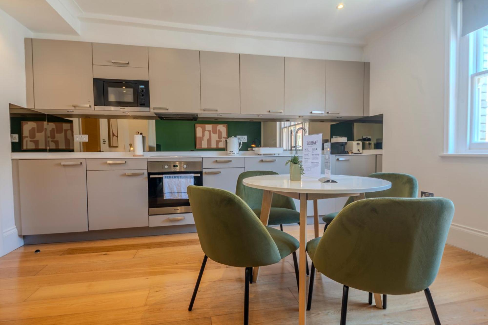 Soho - Piccadilly Circus Modern One Bedroom Flat Apartament Londra